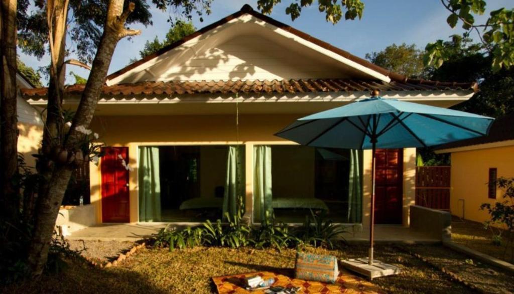 Villa De Mama Rawai Room photo