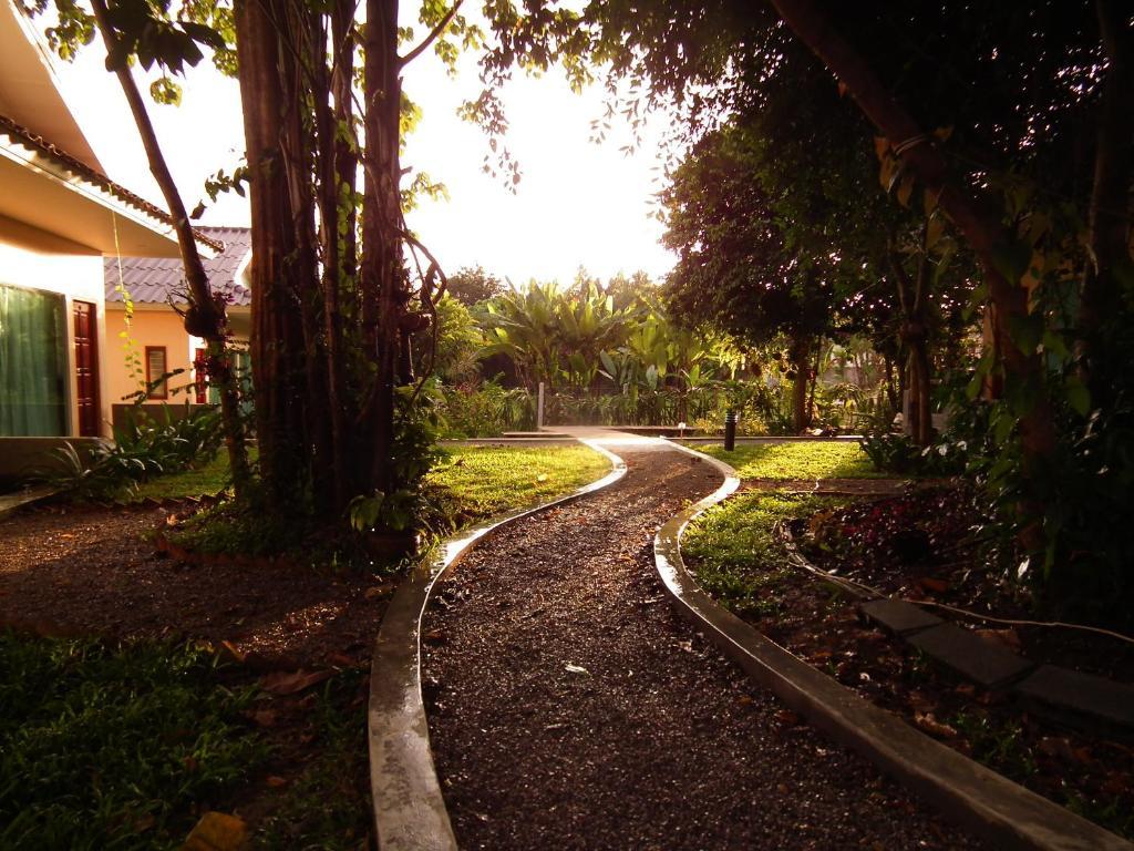 Villa De Mama Rawai Exterior photo