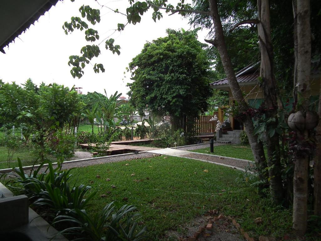 Villa De Mama Rawai Exterior photo