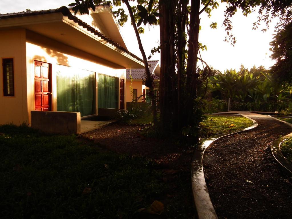 Villa De Mama Rawai Exterior photo