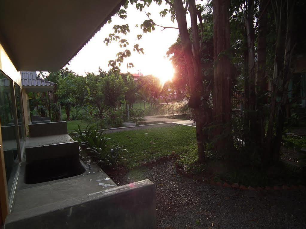 Villa De Mama Rawai Exterior photo